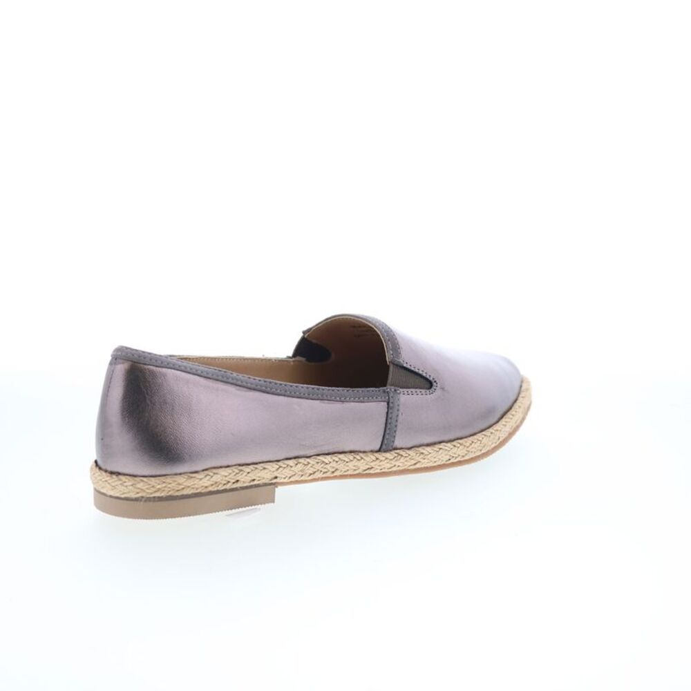 Trotters Womens Estelle Silver Shoes (NWT) - Picture 7 of 7